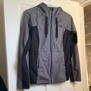 The North Face Women's Heathered Gray Top